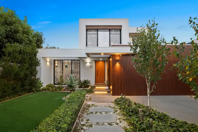 11 Davie Ave, Cheltenham VIC 3192