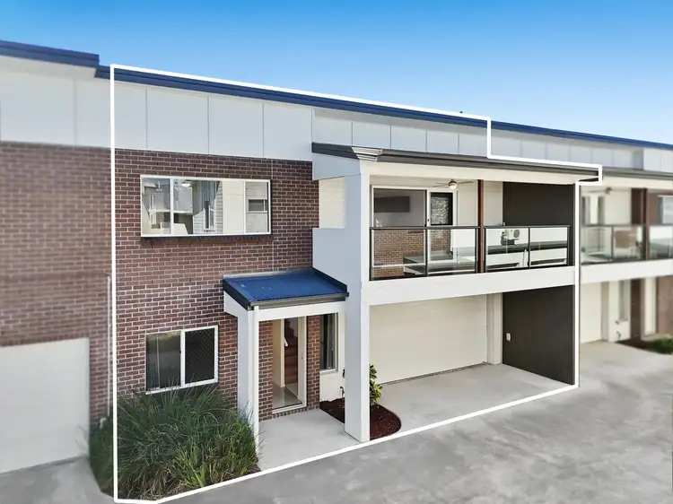 Second view of Homely townhouse listing, Unit 3/184 Thorneside Rd, Thorneside QLD 4158