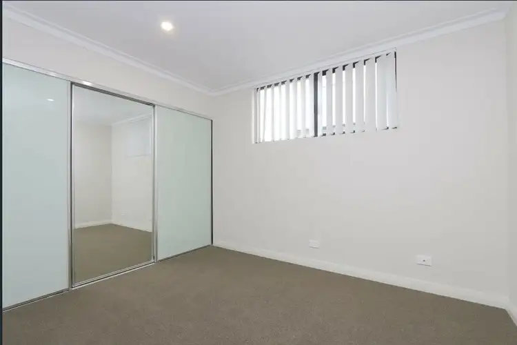 Fifth view of Homely apartment listing, 3/63 Mariposa Gdns, Success WA 6164