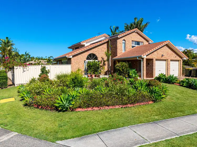 Second view of Homely house listing, 2 Pinnacle Place, Belmont QLD 4153