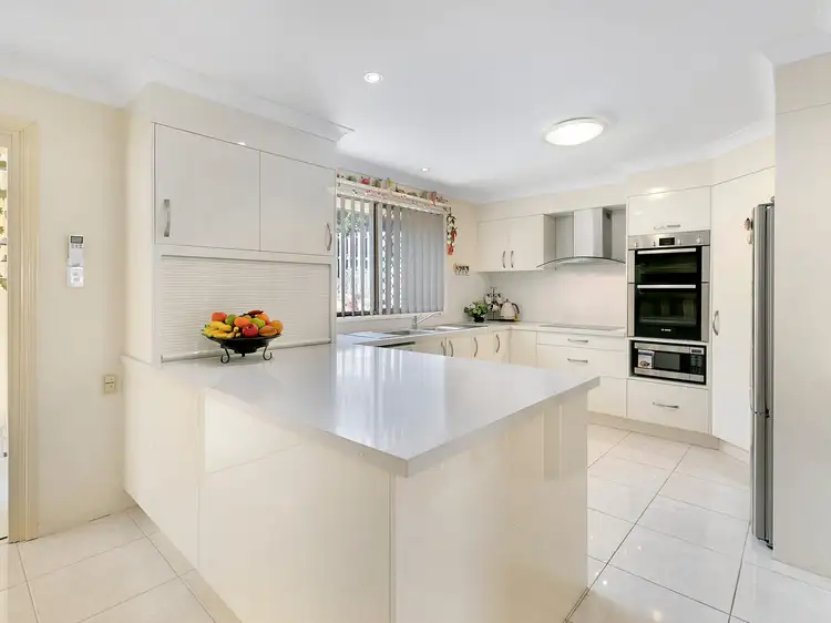 Seventh view of Homely house listing, 2 Raphael Place, Mackenzie QLD 4156