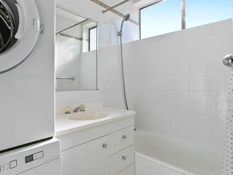Sixth view of Homely unit listing, 4/17 Kingsford Street, Auchenflower QLD 4066