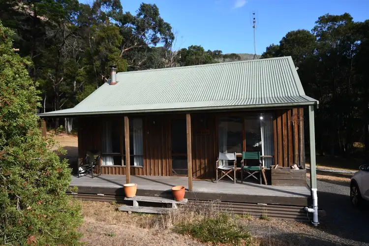 Main view of Homely unit listing, 5/8 Glen Street, Halls Gap VIC 3381