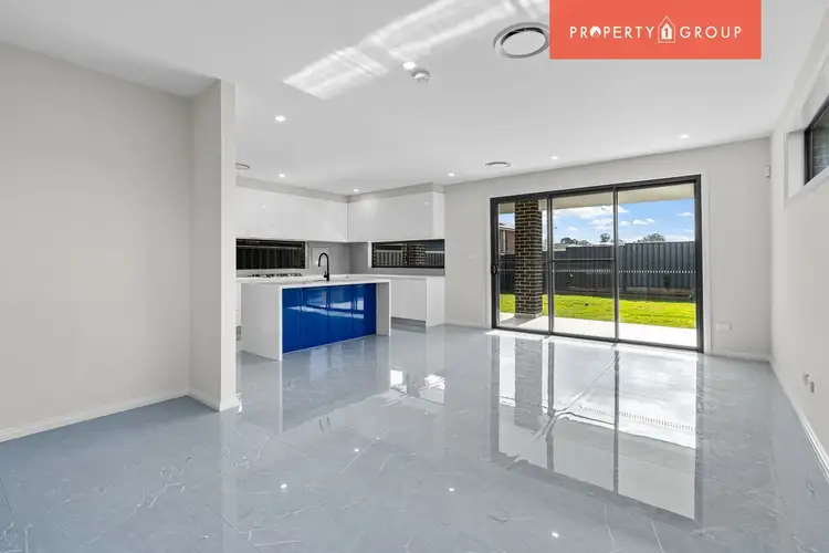 8 Latham Street ( Oakville), Box Hill NSW 2765