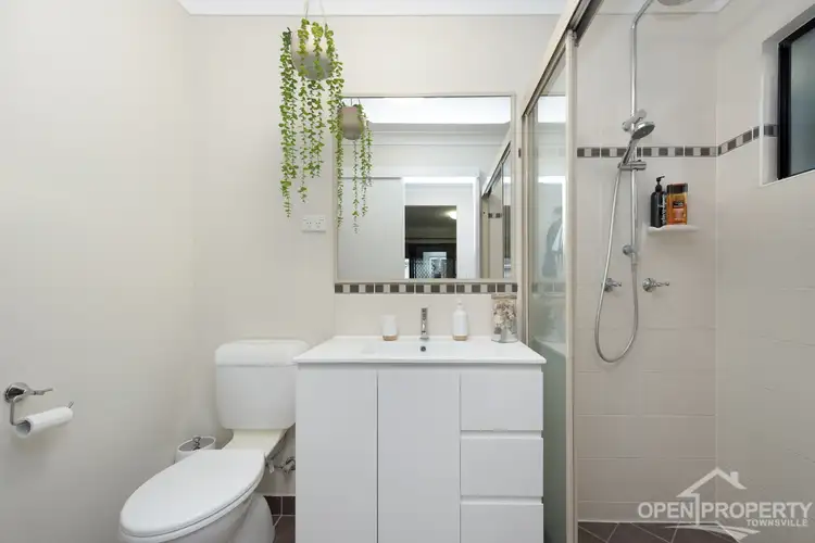 Sixth view of Homely house listing, 1 Langley Pl, Kirwan QLD 4817