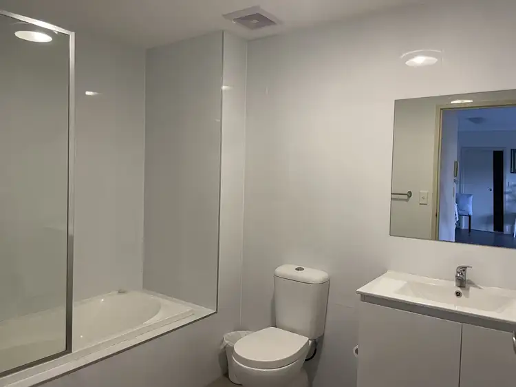 Double Room/32 Station Street, Dundas NSW 2117