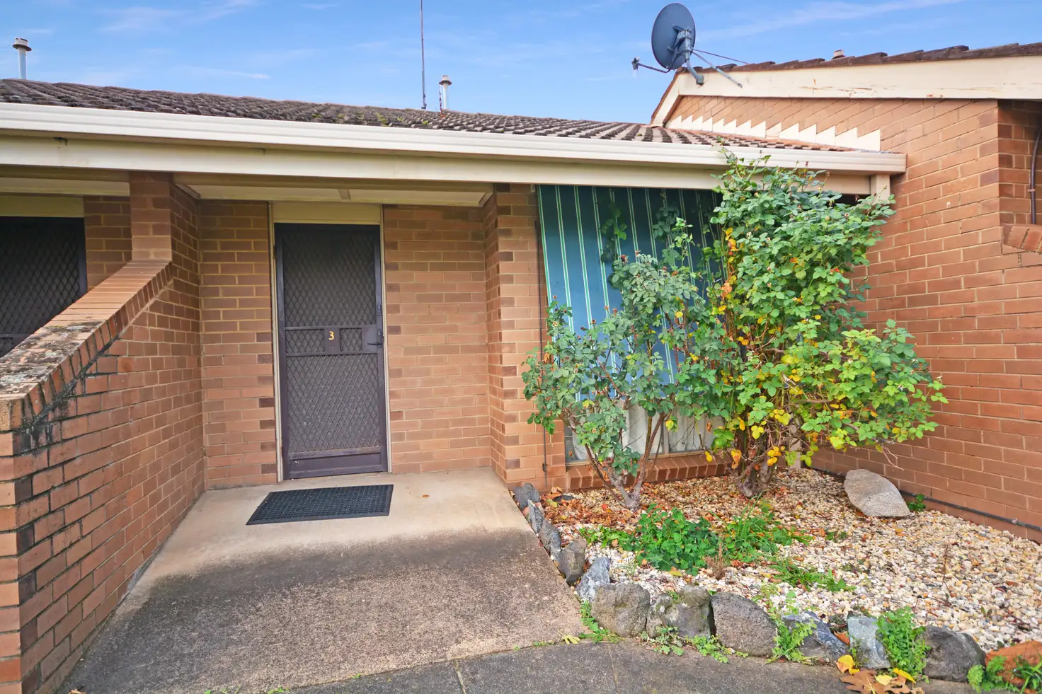 Main view of Homely unit listing, Unit 1/21 Jennings St, Stawell VIC 3380