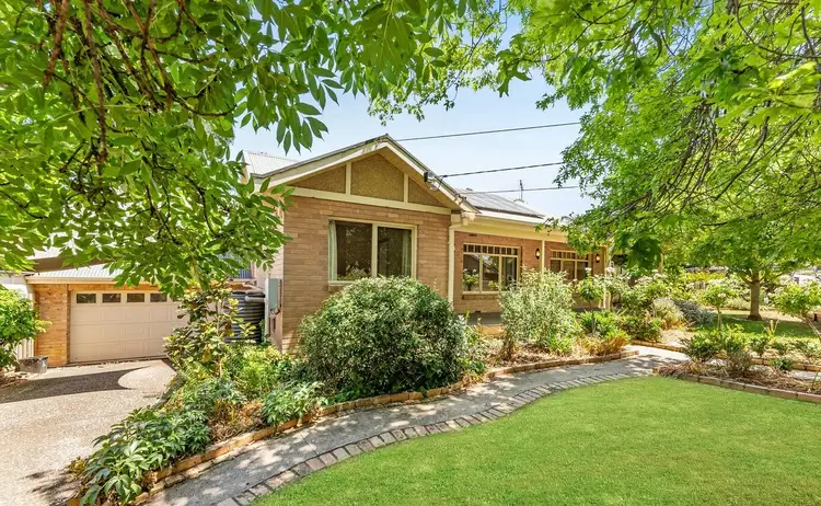 1 Skyline Dr, Keilor VIC 3036