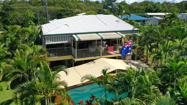 66 Taylor St, Tully Heads QLD 4854