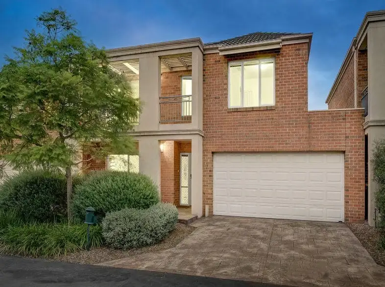 Main view of Homely townhouse listing, 5 Autumn Gr, Mitcham VIC 3132