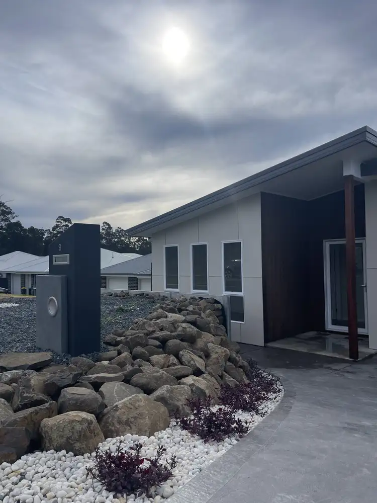 9 Pelsart Avenue, Sunshine Bay NSW 2536