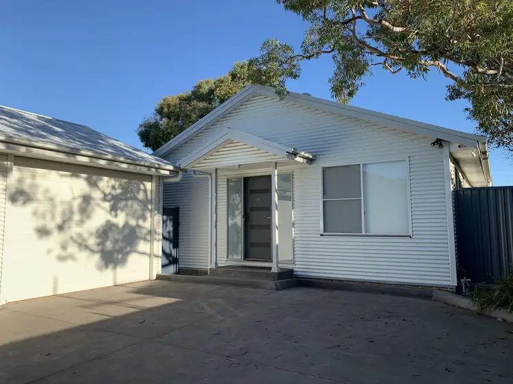 11A Hume Boulevard, Killarney Vale NSW 2261