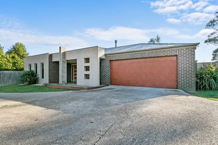 82 Cross's Rd, Traralgon VIC 3844