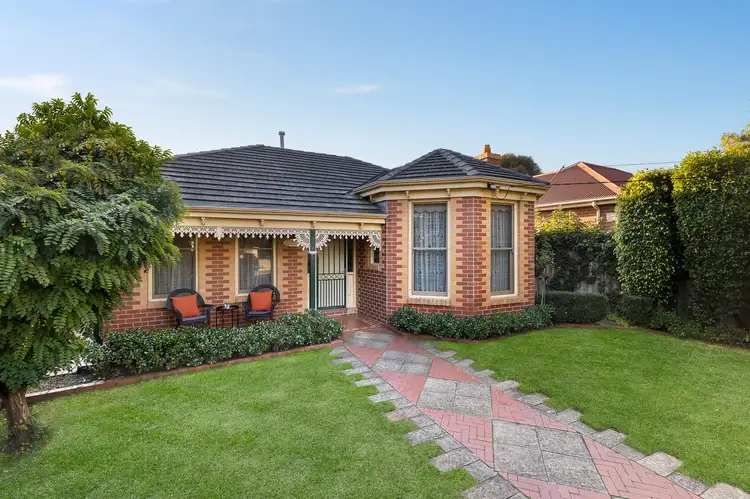 39 Tramway Parade, Beaumaris VIC 3193