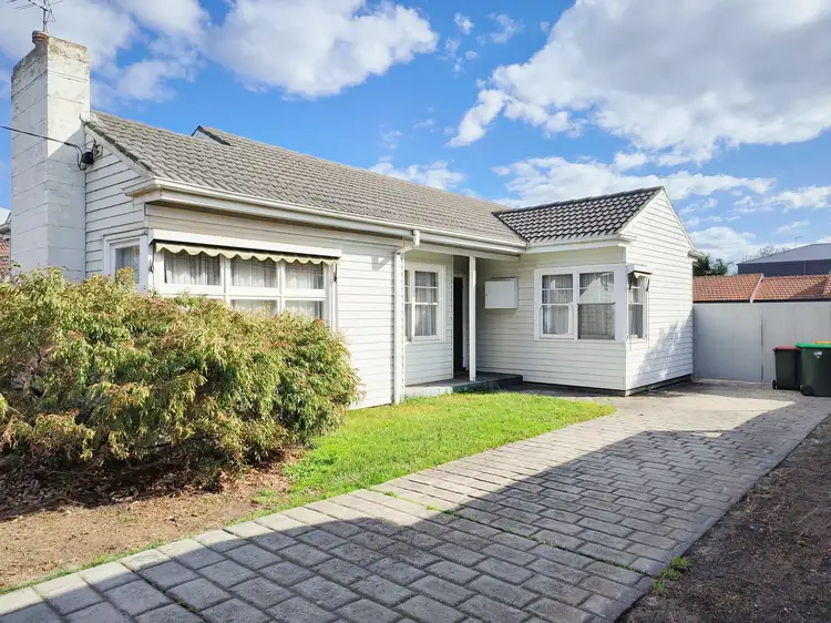 Main view of Homely house listing, 43 Marquis Rd, Bentleigh VIC 3204
