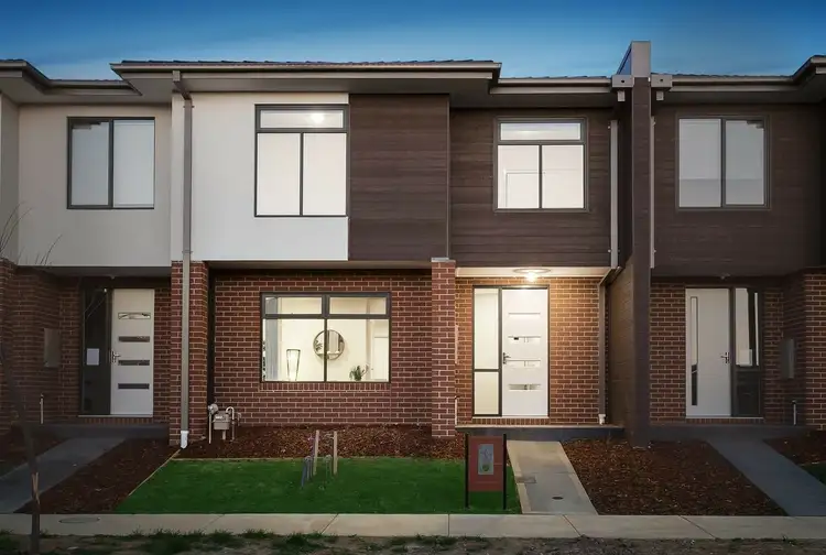 28 Renam St, Pakenham VIC 3810