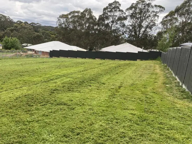 6 Lyndhurst Street, Gordon VIC 3345