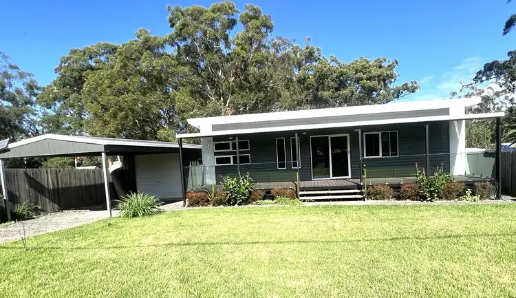 100 Laurel St, Russell Island QLD 4184