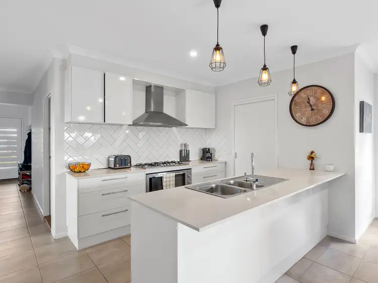 Fourth view of Homely house listing, 8 Riverview Ct, Barooga NSW 3644