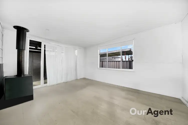 Fifth view of Homely house listing, 4 Rowan St, Glenroy VIC 3046