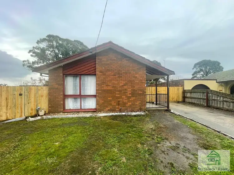 Second view of Homely house listing, 5 Paull Ct, Moe VIC 3825
