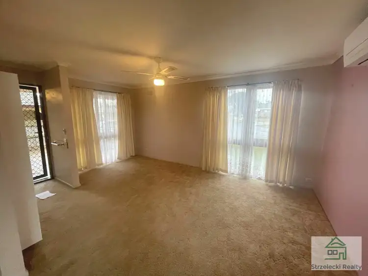 Fourth view of Homely house listing, 5 Paull Ct, Moe VIC 3825