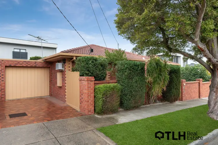 Unit 2/361 Bambra Rd, Caulfield South VIC 3162