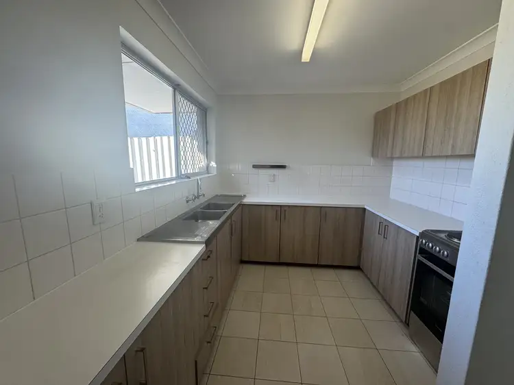 Third view of Homely house listing, 2 Casey Court, Kingsley WA 6026