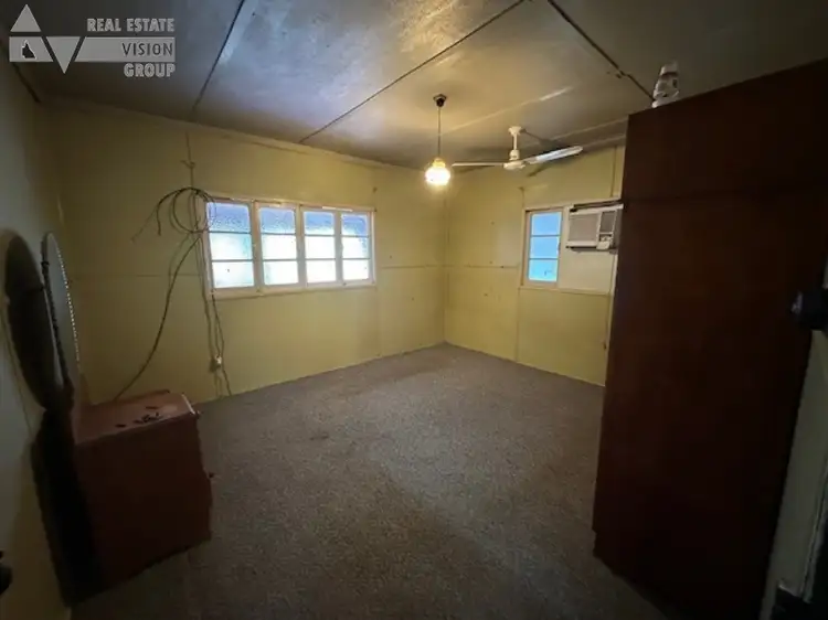 Sixth view of Homely house listing, 27 Dundas St, Emerald QLD 4720