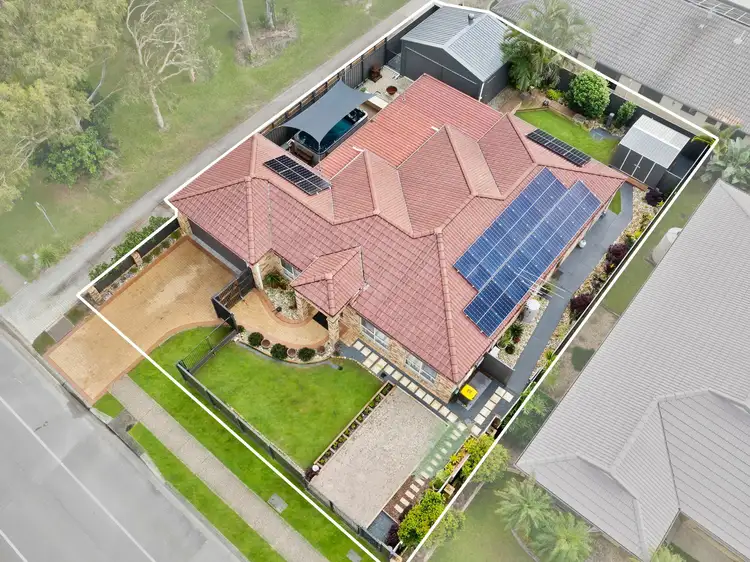 186 Bestmann Rd E, Sandstone Point QLD 4511