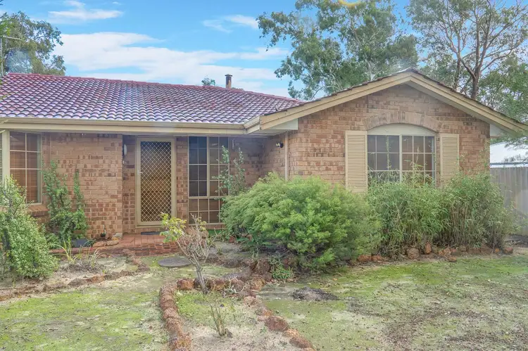 13 Amherst Rd, Swan View WA 6056