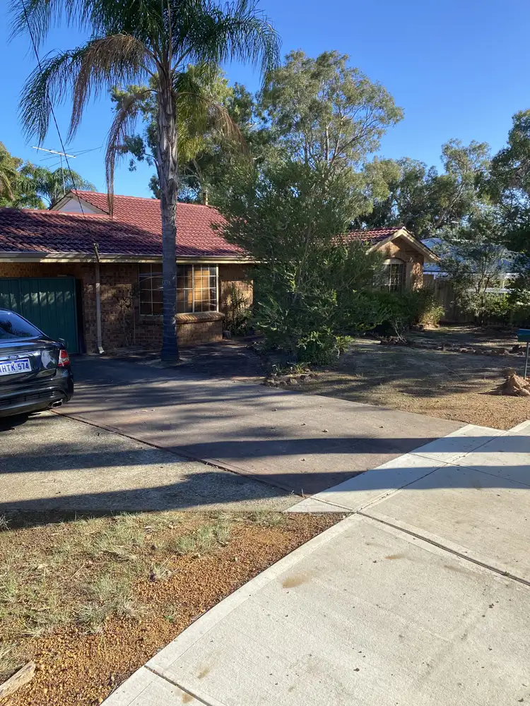 13 Amherst Rd, Swan View WA 6056