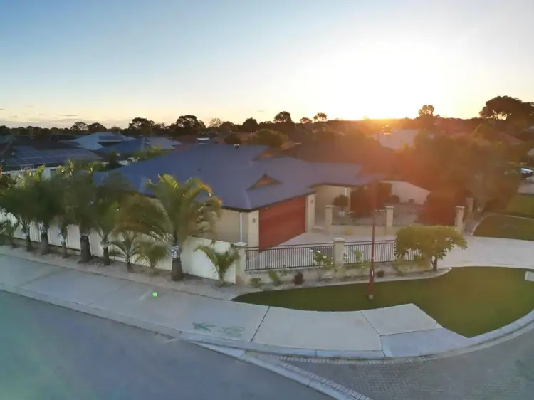 44 Apsley Bend, Tapping WA 6065