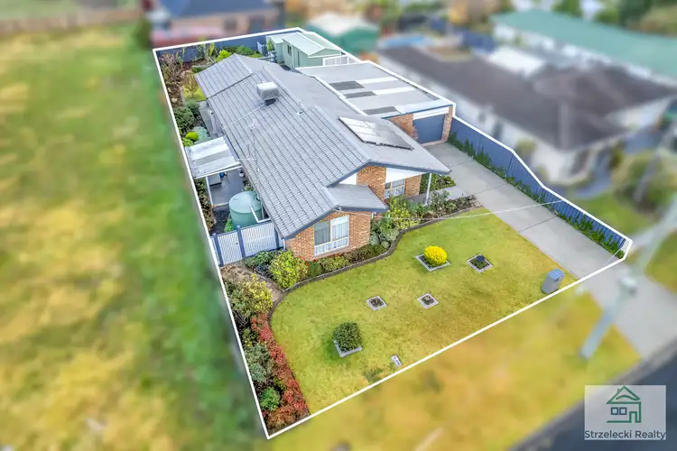 Second view of Homely house listing, 15 Victory Ct, Trafalgar VIC 3824
