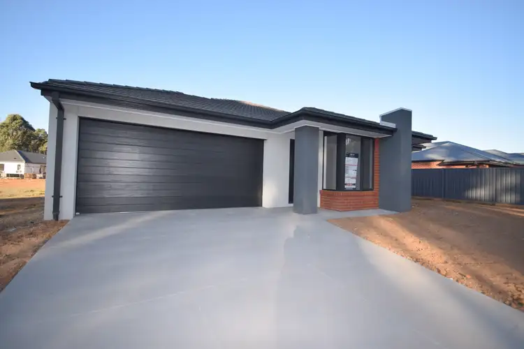 4 Sunflower Dr, Mooroopna VIC 3629
