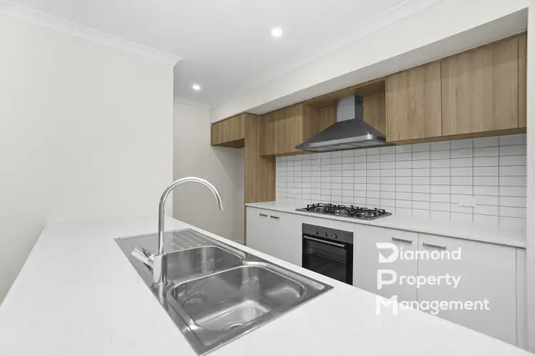 19 Bootlace Rd, Officer VIC 3809