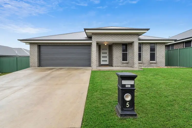 5 McLean Street, Windradyne NSW 2795