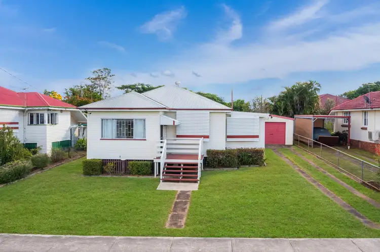 3 Schelbach St, Booval QLD 4304