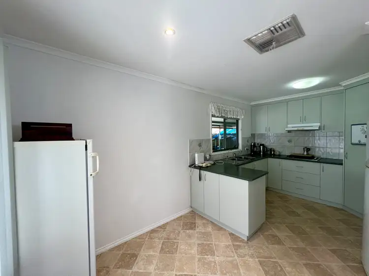 Fifth view of Homely unit listing, 38 Oasis Dr, Cobram VIC 3644