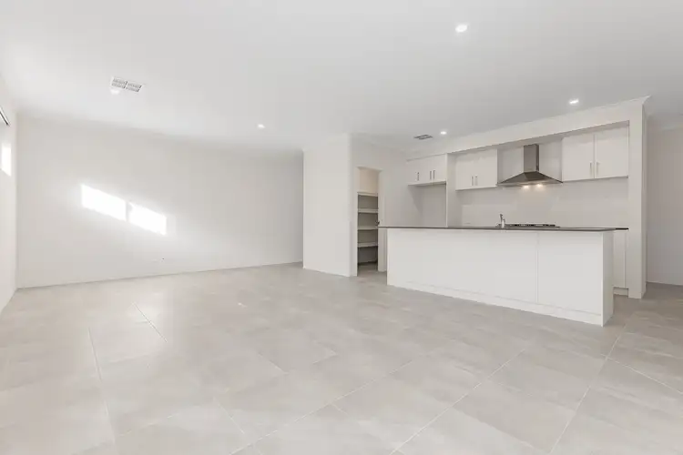 Fifth view of Homely house listing, 4 Bross Way, Lakelands WA 6180