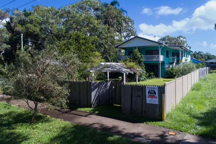 28 Lucas Dr, Lamb Island QLD 4184