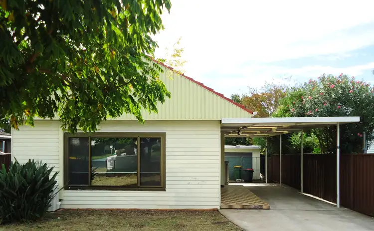 16 Wenke Cres, Yagoona NSW 2199