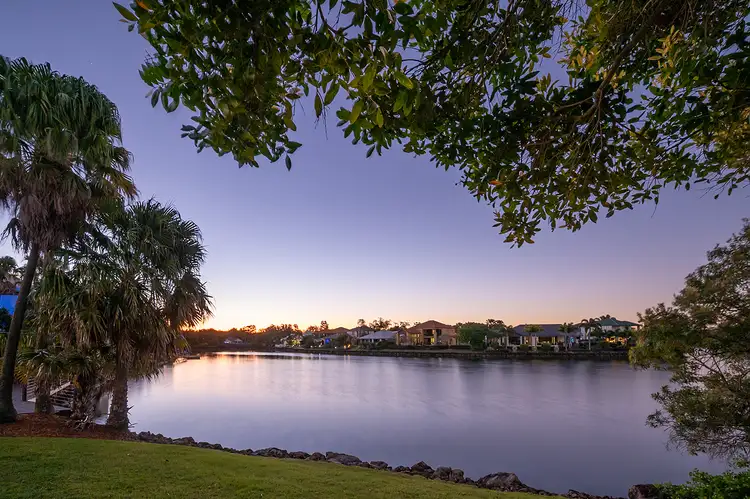 71 Stillwater Dr, Twin Waters QLD 4564