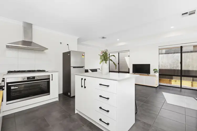 Fourth view of Homely house listing, 10 Spectral Terrace, Baldivis WA 6171