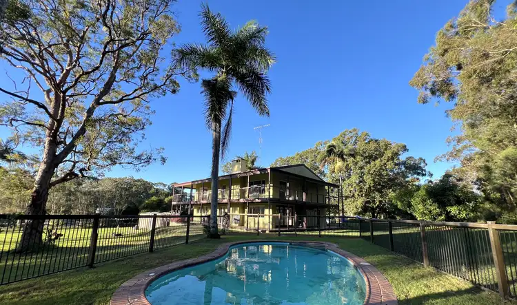 271 Lake Cooroibah Rd, Cooroibah QLD 4565