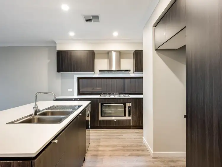 Fifth view of Homely house listing, 3 April Close, Mount Barker SA 5251