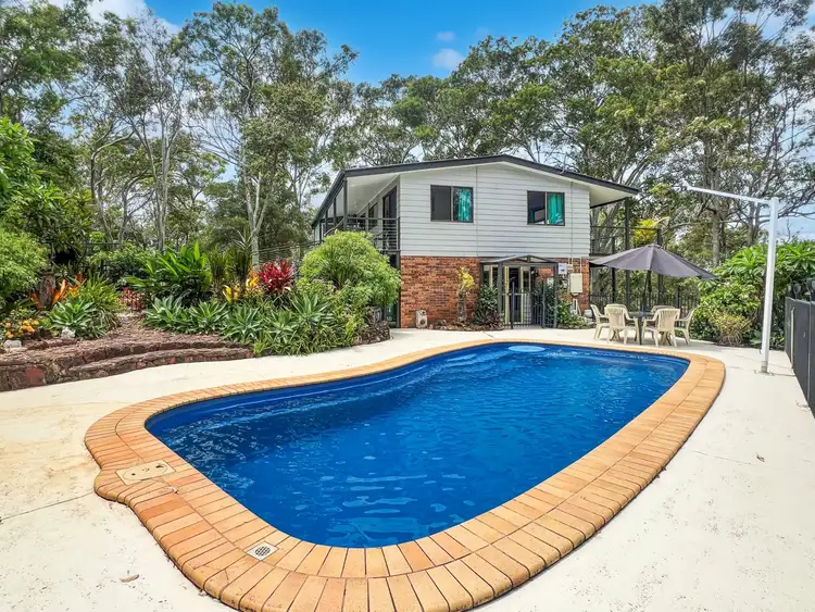 Second view of Homely house listing, 8-10 Cliff Terrace, Macleay Island QLD 4184