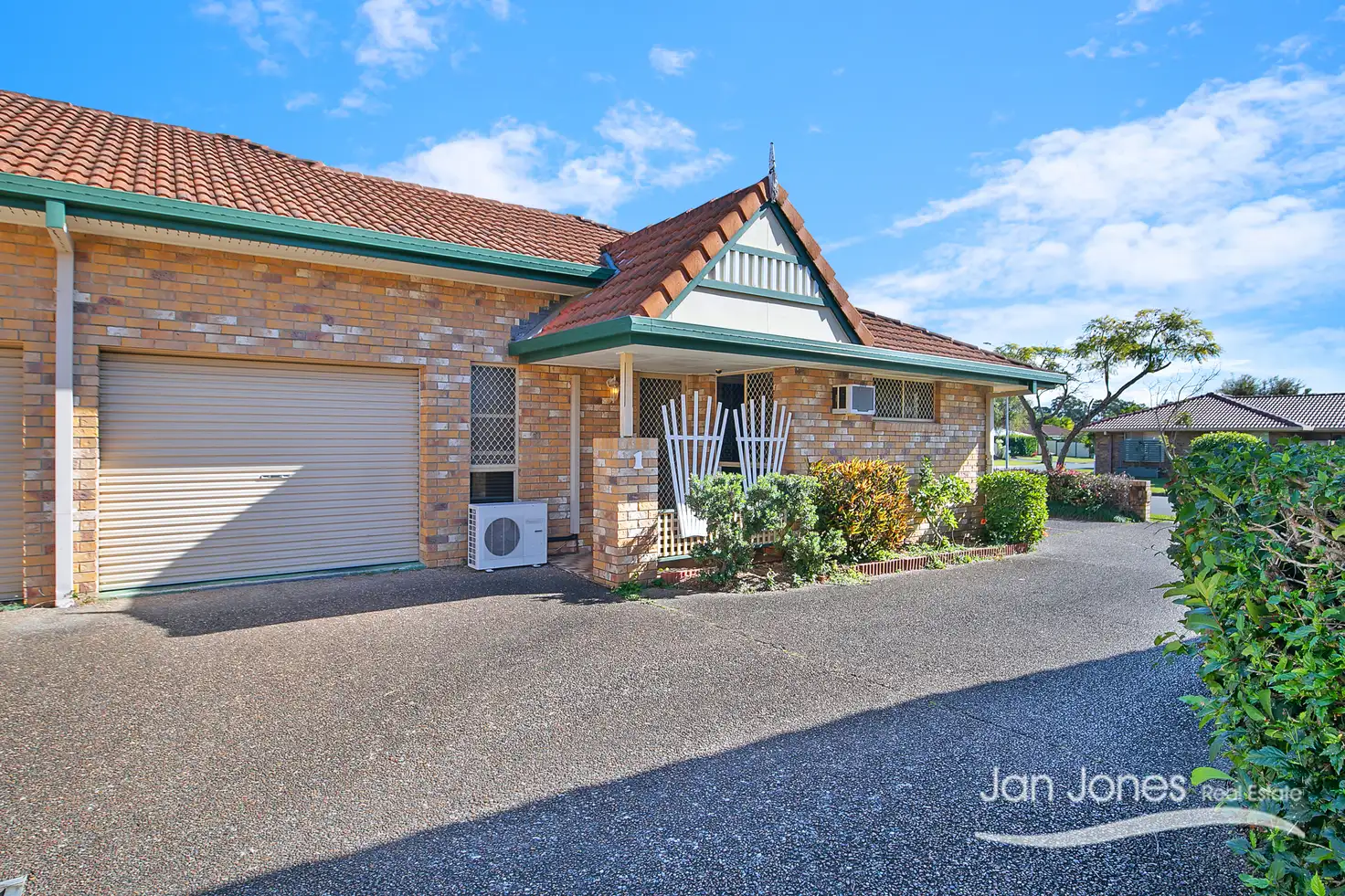 Main view of Homely unit listing, 1/10 Regency Street, Kippa-ring QLD 4021