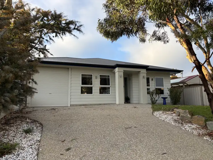 42 Ozone St, Victor Harbor SA 5211