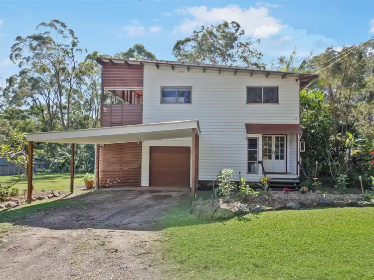 23 Noon Muckle Street, Macleay Island QLD 4184